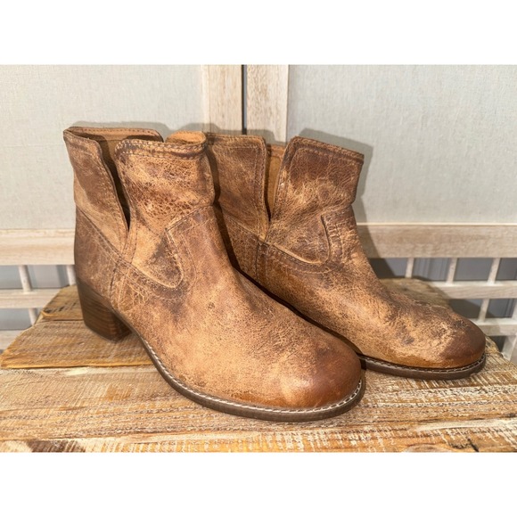 Distressed Brown Leather Heeled Ankle Western Booties Size 8.5 - Picture 1 of 9